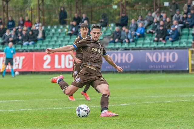 而詹姆斯在
