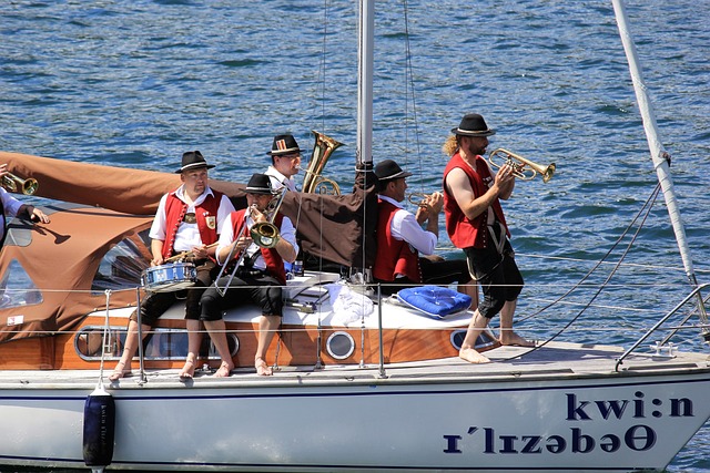 更是对裁判